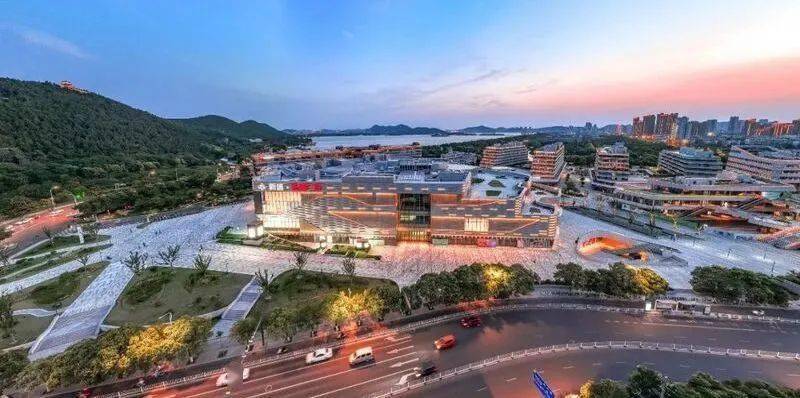年内浦东最大新开商业月底入市；京东MALL江米乐 M6米乐苏首店落苏州；北京中关村当代商城年底闭店改造(图6)