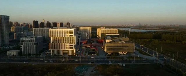 打造北方“深圳湾”！中建八局装饰工程有限公司参建的深哈产业园科创总部迎来企业陆续入驻米乐M6 米乐(图6)
