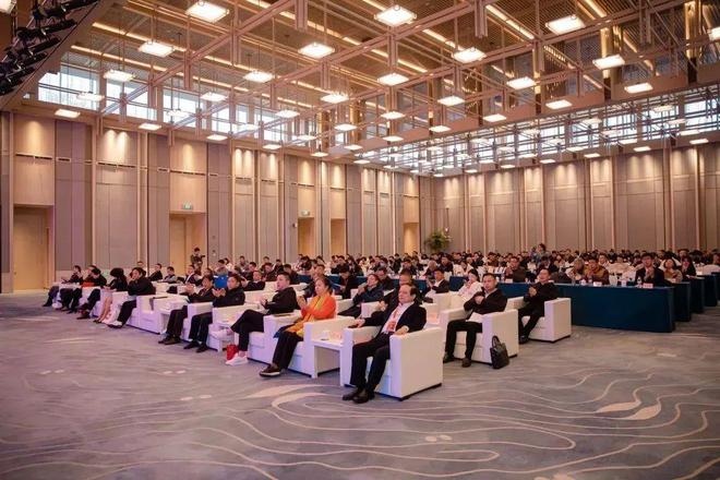 亚厦股份助力浙江省建筑装饰行业协会共绘高质量转型路径(图4)