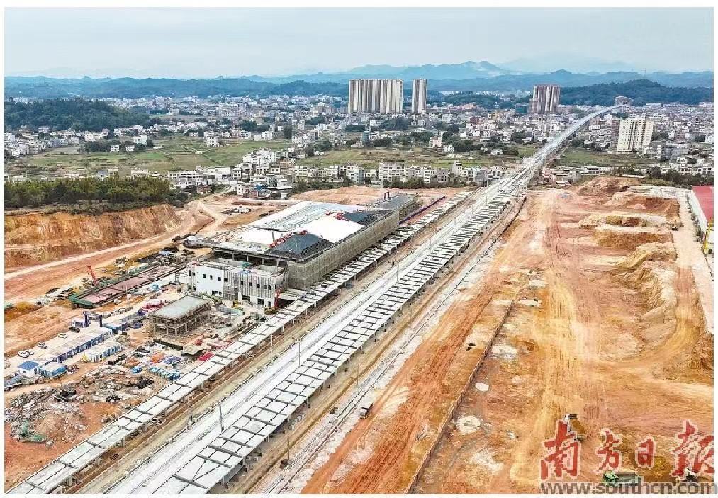 按下建设“加速键” 抢先奋战“开门红”(图2)