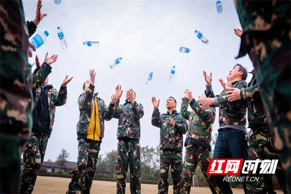 千思铁军 精工交付 千思装饰集团2024工程特训营举行(图1)