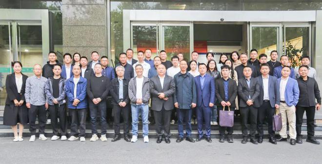 杭州市温州商会建筑装饰分会与杭州市龙岩商会学习交流会成功举办(图8)