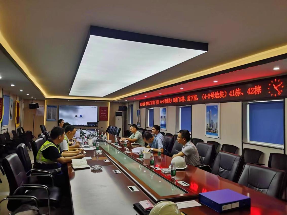 致敬劳动者完工倒计时！中建二局装饰公司深圳分公司粤海江门项目“五一”假期不停工 坚守岗位保工期(图2)
