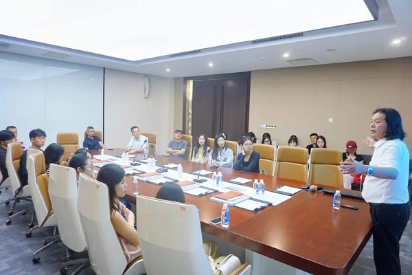 创新引领 校企合作丨南昌大学建筑与设计学院2023级艺术硕士专业导师、学生莅临德勤考察学习(图3)